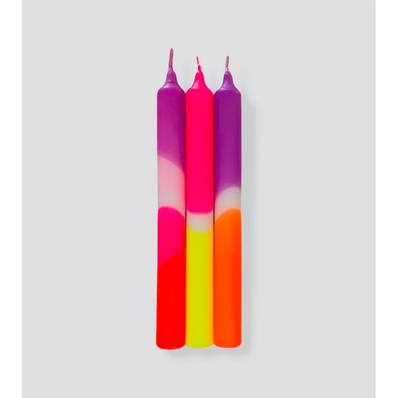 Bougies Dip Dye Pink Infusion – Un trio audacieux avec des teintes de rose vif, violet et orange néon.