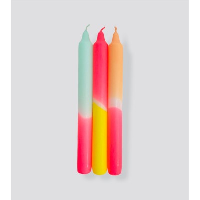 Bougies Dip Dye Neon Sunshine Club – Un trio lumineux aux teintes de menthe, rose vif et jaune éclatant.