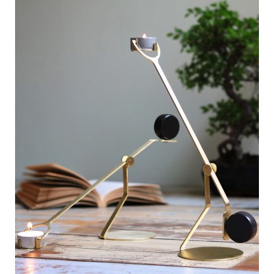 Bougeoir design The Rising Balance | Maison du bougeoir