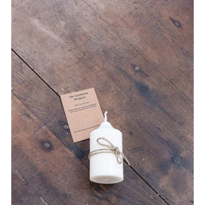 Bougie artisanale en cire de colza couchée avec fil et étiquette
