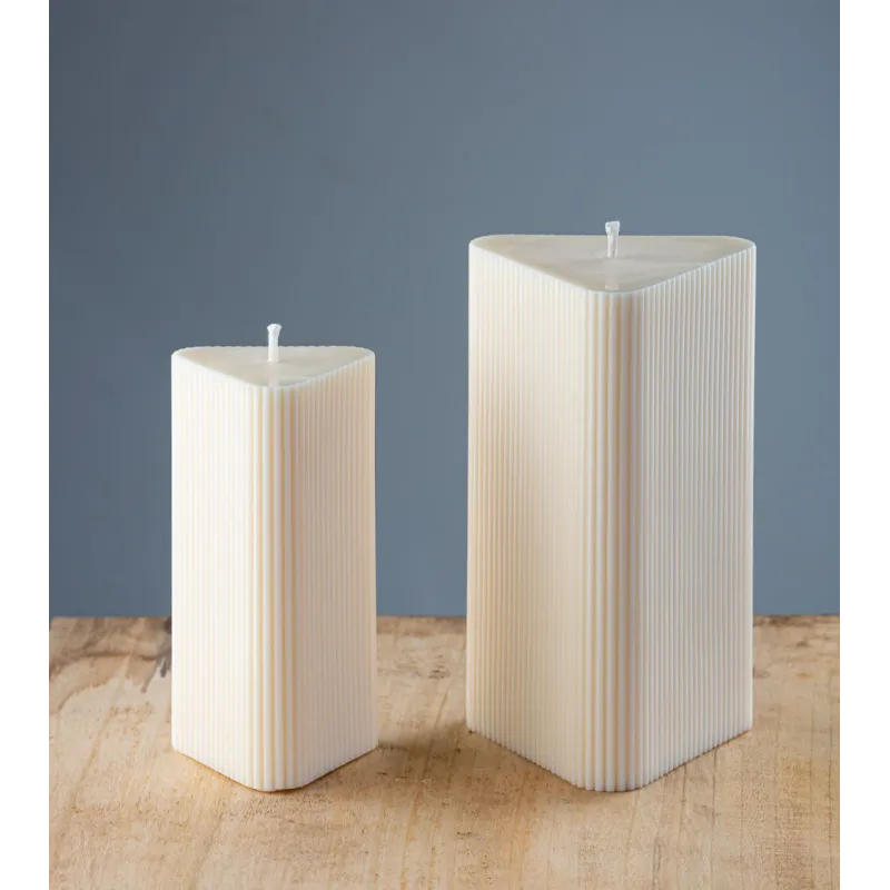 Gamme de bougies artisanales Merline, bougies naturelles en cire de colza, petite et grande tailles, design triangulaire