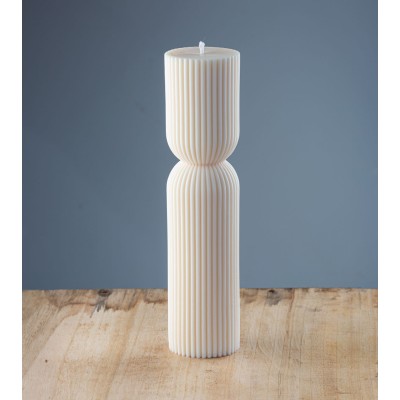 Bougie artisanale Marjolie, bougie naturelle en cire végétale de colza, taille 23,5 cm de hauteur, vue de face