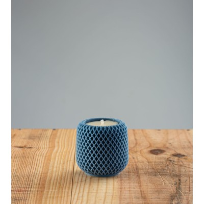 Bougie artisanale Inélia, bougie naturelle en cire végétale de colza, couleur indigo, vue de face