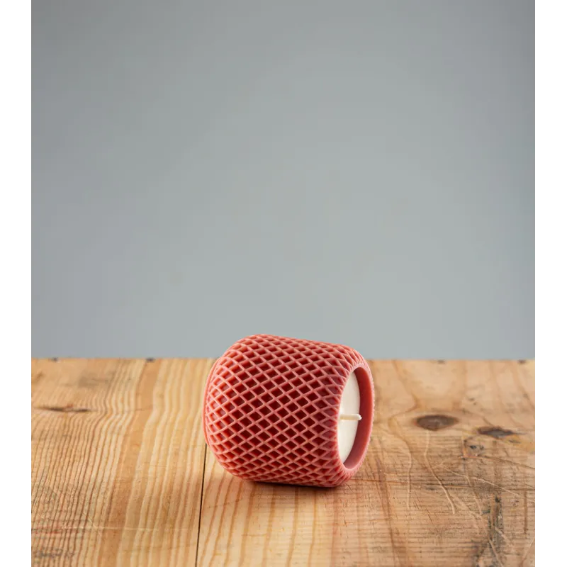Bougie naturelle artisanale Garance, cire végétale de colza, couleur terracotta, vue allongée
