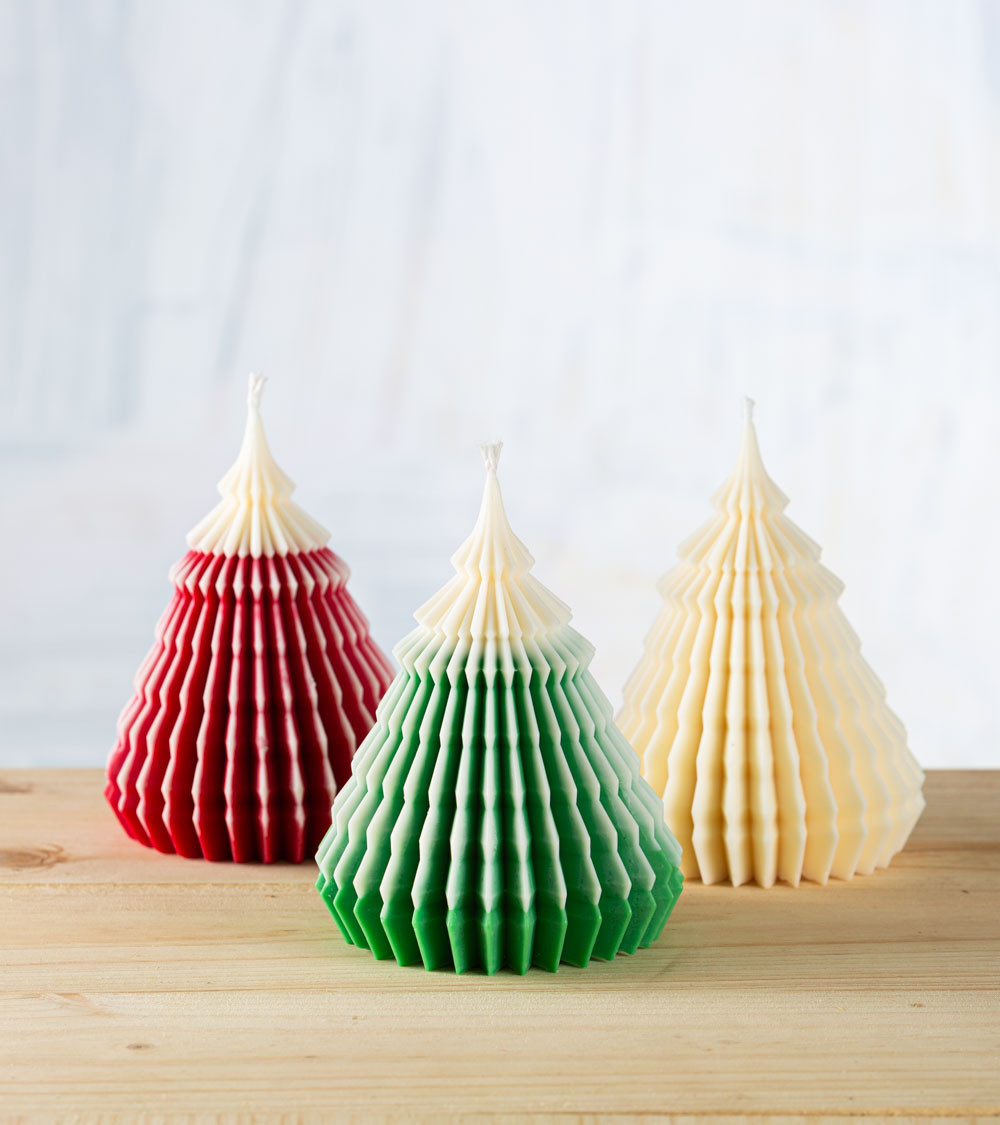 Gamme de bougies sapin artisanales en cire de colza, bougie Noël et décoration, vert, crème et rouge