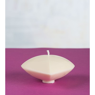 Bougie artisanale en forme de cœur, bougie naturelle en cire végétale de colza, vue sur pied