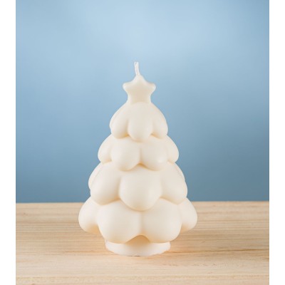 Bougie de Noël artisanale en forme de sapin crème, avec des courbes arrondies et étoile au sommet – en cire végétale de colza.