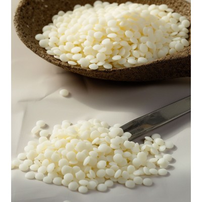 Cire de colza en microbilles – Parfaite pour la fabrication de bougies naturelles, avec une qualité végétale et écoresponsable.