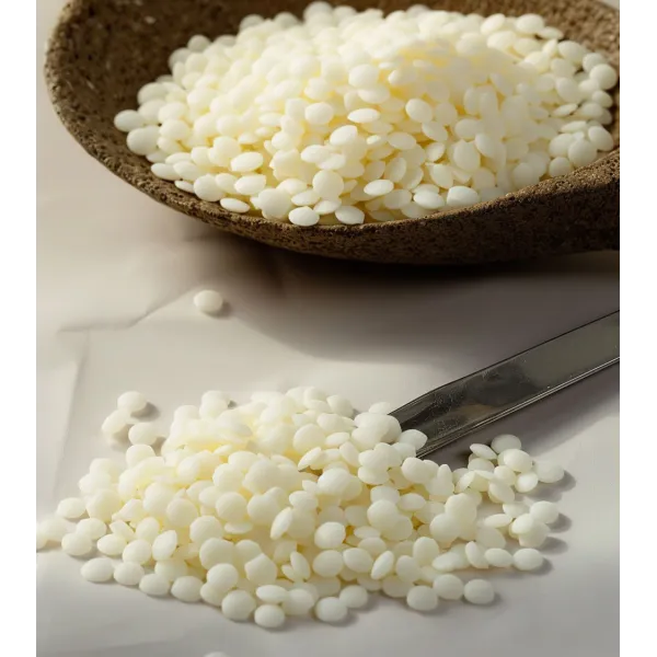 Cire de colza en microbilles – Parfaite pour la fabrication de bougies naturelles, avec une qualité végétale et écoresponsable.
