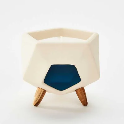 Brûle-parfum design OCTOGO BLUE vu de face avec lignes géométriques modernes