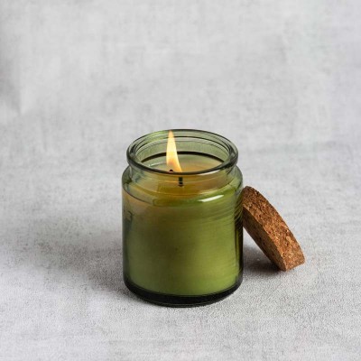 bougie parfumée allumée vue dessus