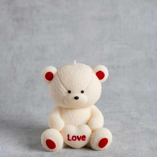 Bougie ourson Thérine en cire de colza, cœur Love coloré à la main, création artisanale française