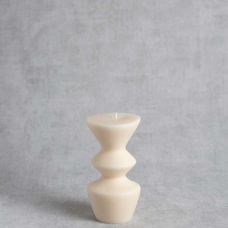 Bougie sculpturale Elémire en cire de colza naturelle, fabrication artisanale française