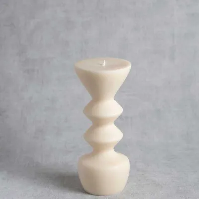 Bougie sculpturale Elénire en cire de colza naturelle, fabrication artisanale française